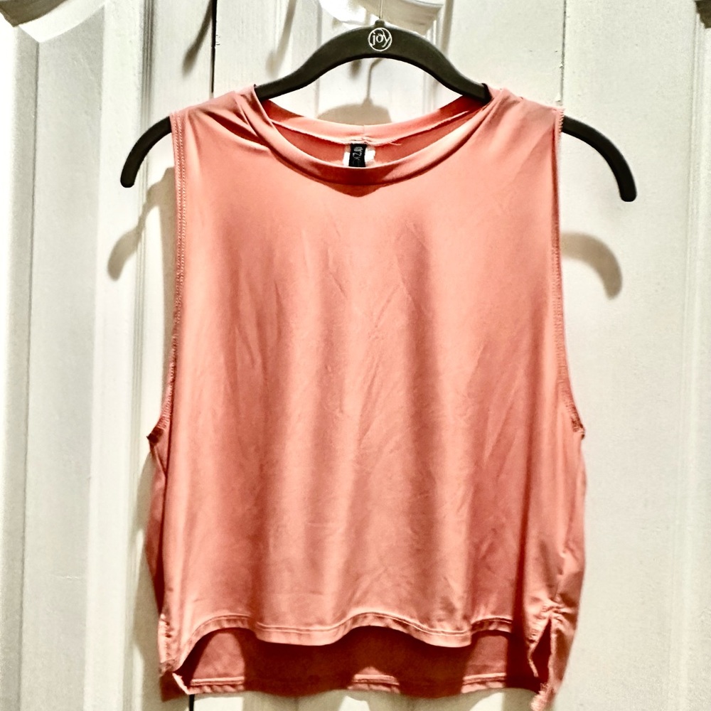 Onzie workout tank top
